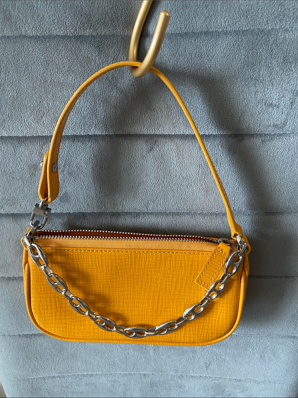 BY FAR Yellow Chain-Detail Shoulder Bag